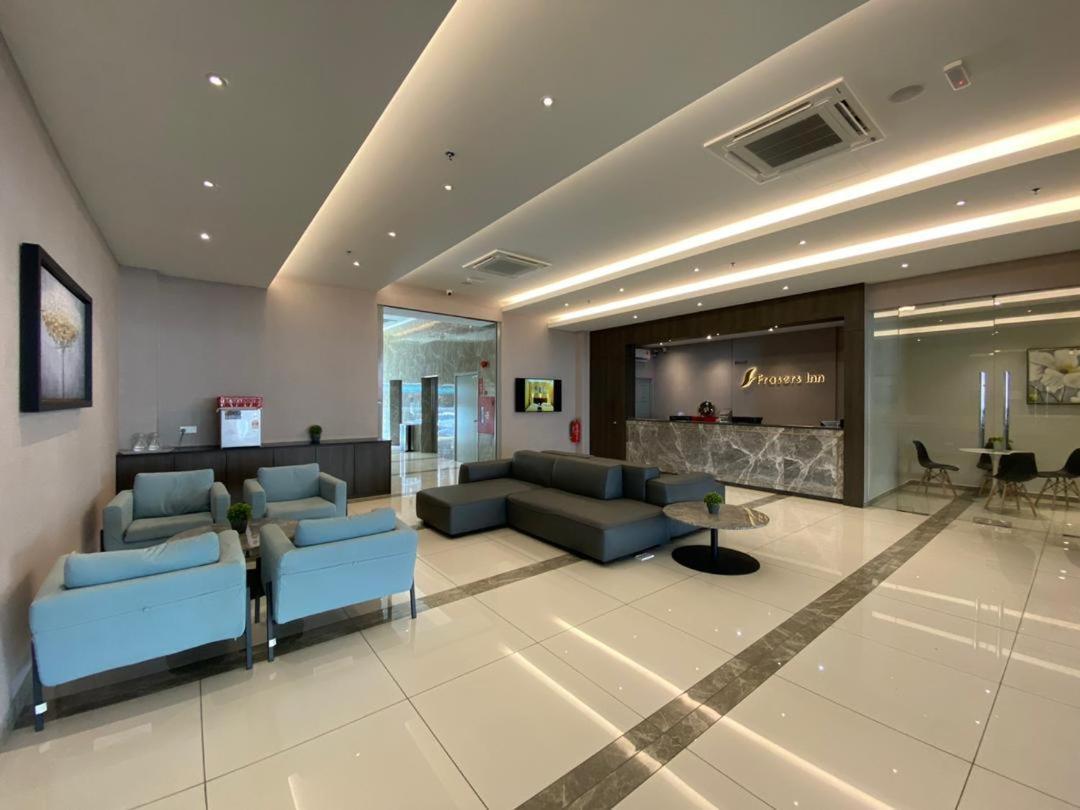 Frazel Inn Hotel Parit Buntar Eksteriør bilde