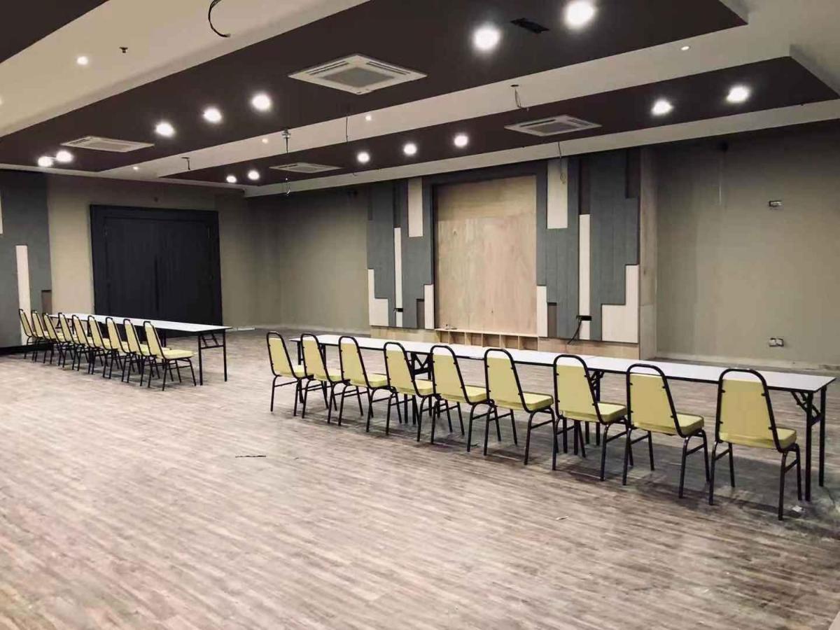 Frazel Inn Hotel Parit Buntar Eksteriør bilde